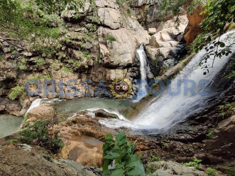 Badal Giri Waterfall (ବାଦଲ ଗିରି ଜଳପ୍ରପାତ)