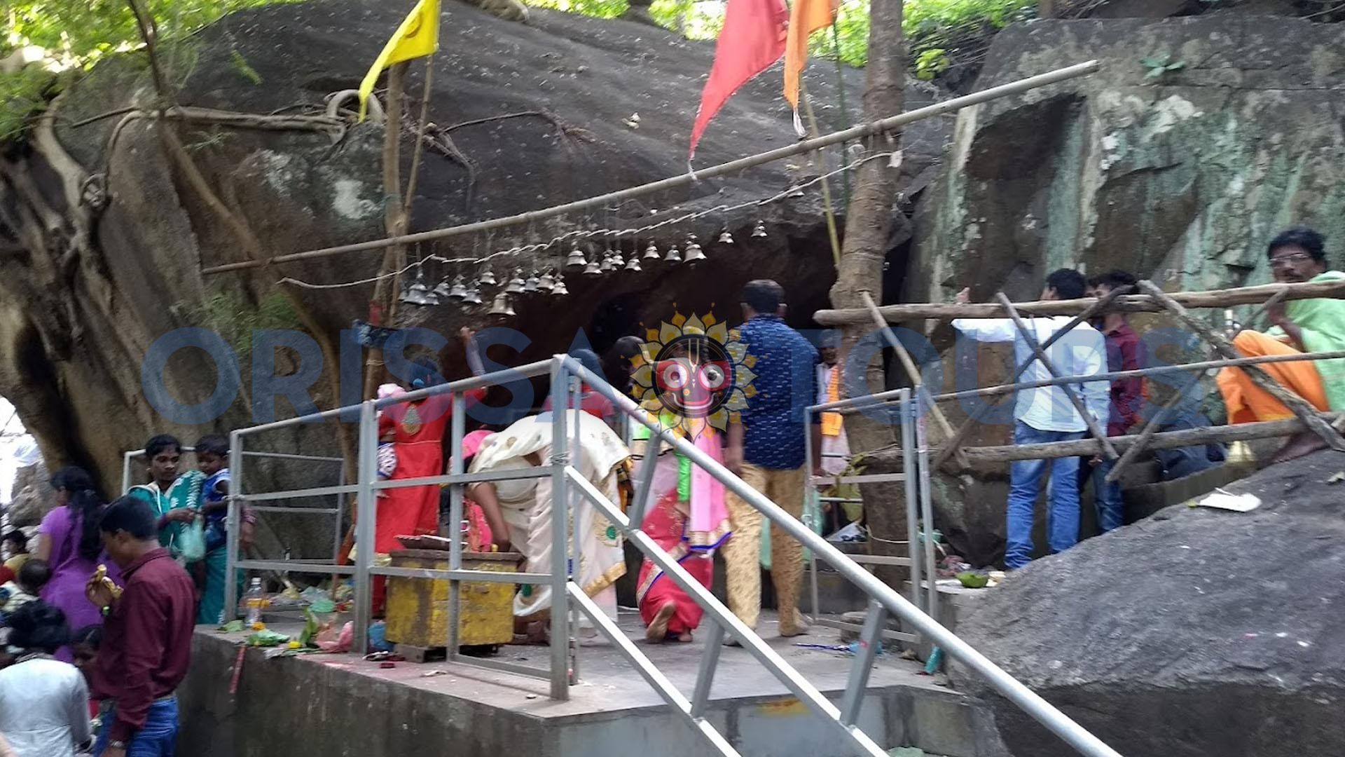 Ghumareswar Temple (ଘୁମାରେଶ୍ୱର ମନ୍ଦିର) & Waterfall, Nabarangpur, Odisha