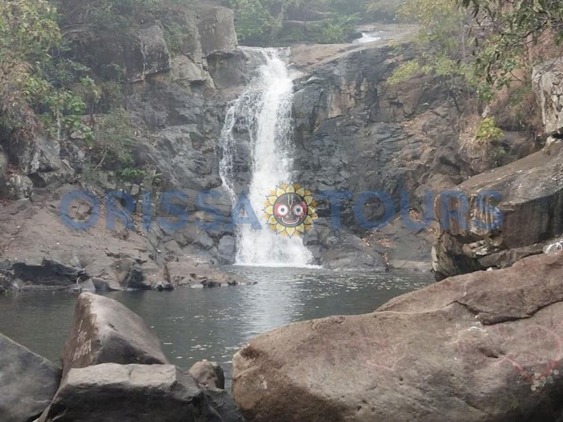 Machha Kandana Waterfall