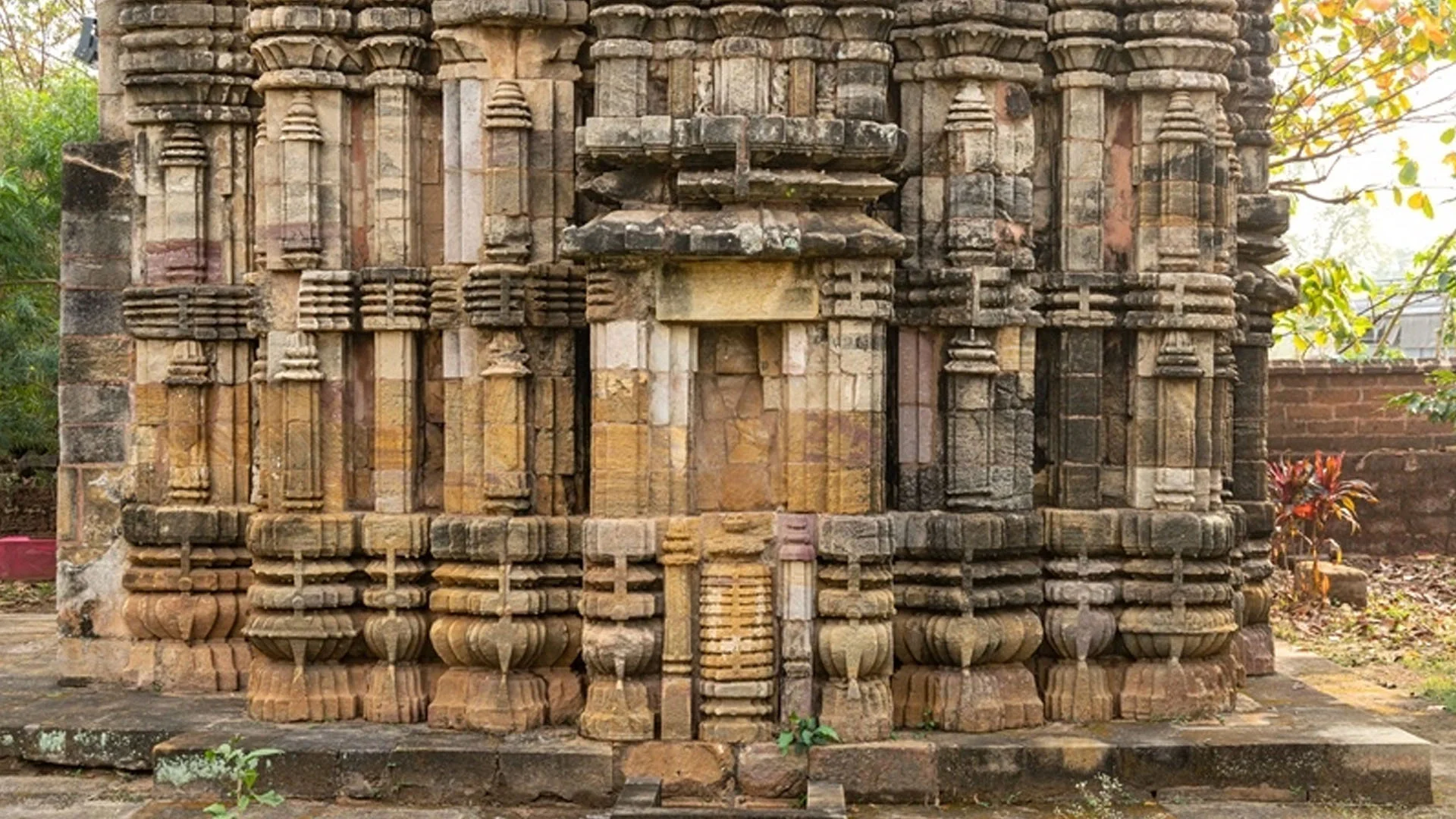 Lakhesvara Siva Temple, Bhubaneswar, Odisha