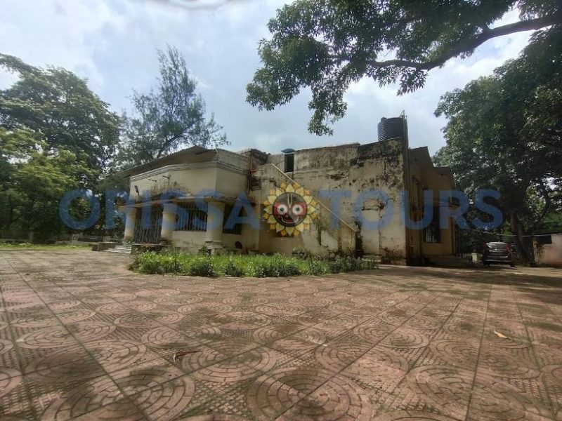 Basanta Nivas, Pradhanpat