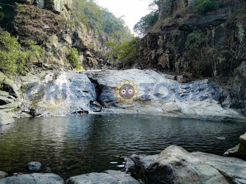 Patahara Waterfall (ପୃଥ୍ୱୀ ଜଳପ୍ରପାତ)